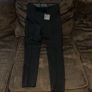 Tahari easy pull on jegging